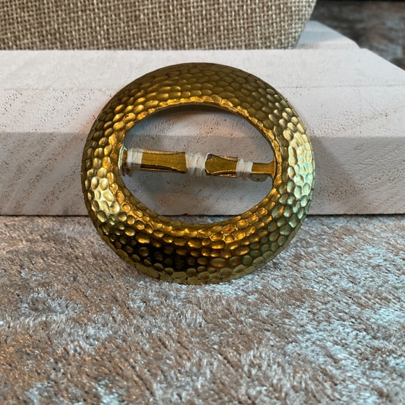 Vintage Hammered Brass Circular Buckle Style Scarf Slide - Picture 2 of 4